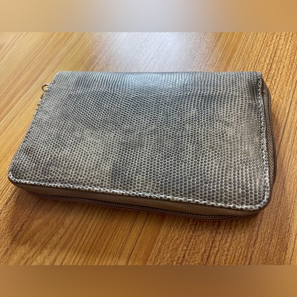 Guess wallet with Guess notepad - Picture 6 of 14